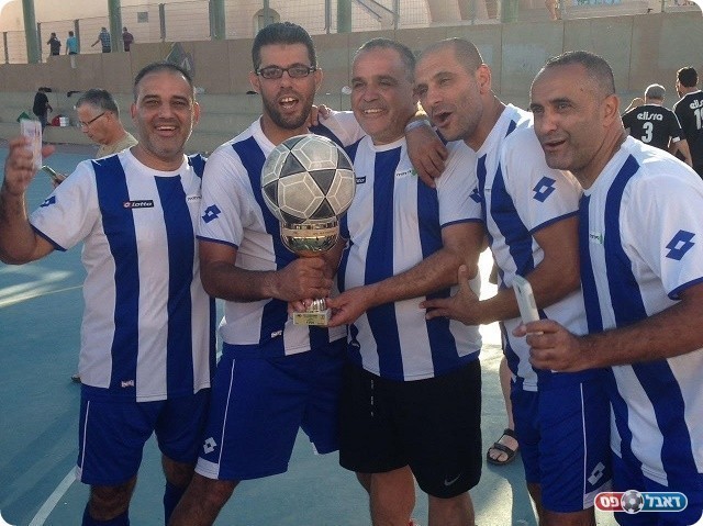 מפעלי נייר חדרה (פולצ'י,שומלי,יעקב כהן,רונן לוי,משה כהן)